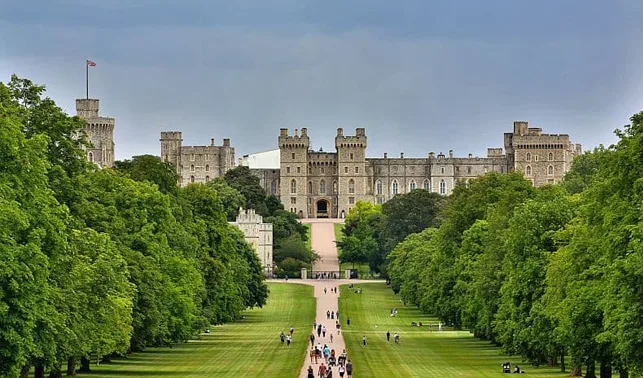 P1: Windsor, Stonehenge and Salisbury Cathedral
